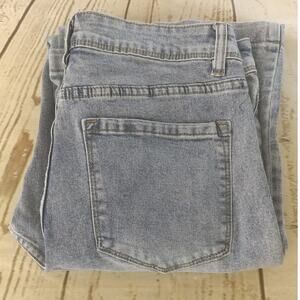 Straight Blue Jeans with Pockets